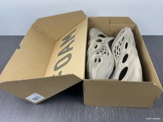 hype Stone RNNR Sage Adidas Foam Yeezy GX4472 0511